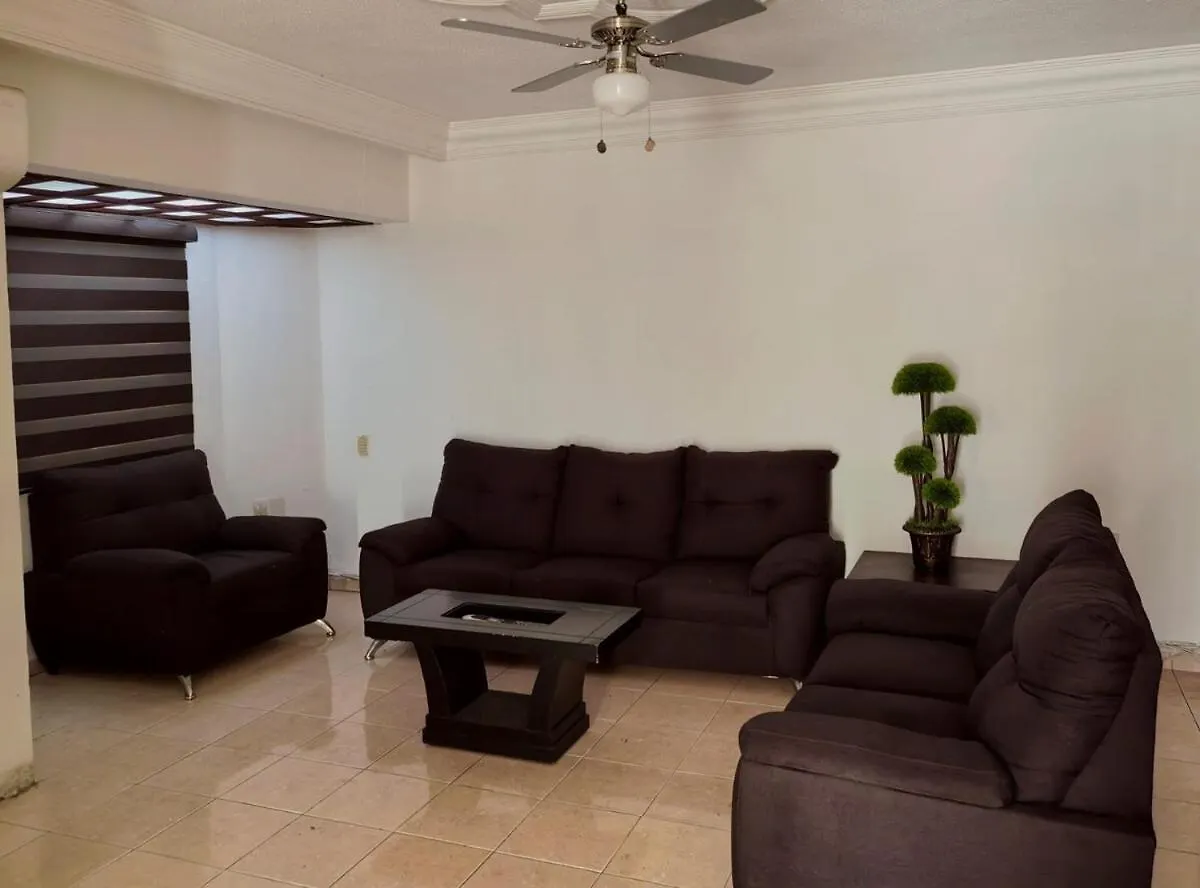 House For 20 People, Close To The Pier And Beaches Mazatlan